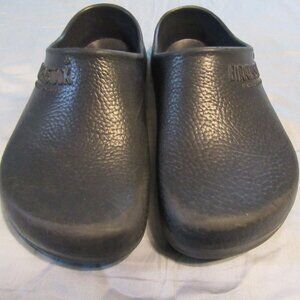 Birkenstock Women's Black Slip-On Clogs